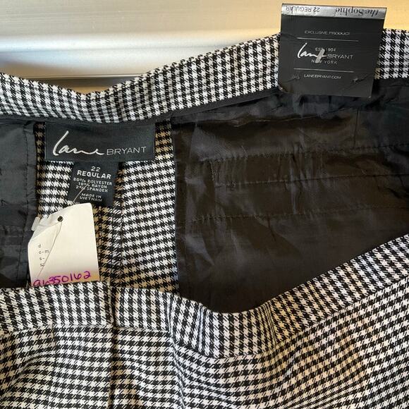 Lane Bryant Women Pants size 22 Regular US Black & White Straight Leg Mid Rise - Picture 7 of 9